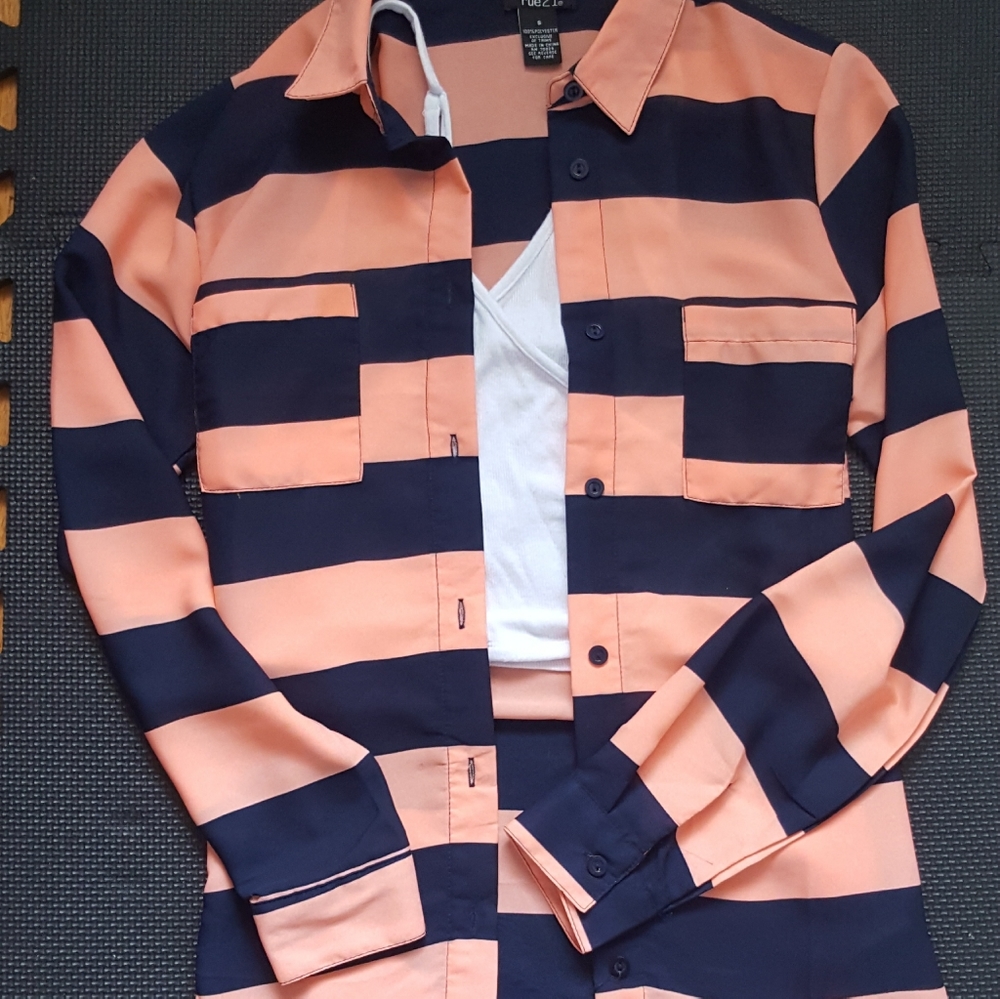 Button Blouse - Picture 2 of 3
